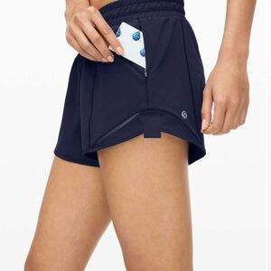 Lululemon Women’s Navy Blue Shorts size 8